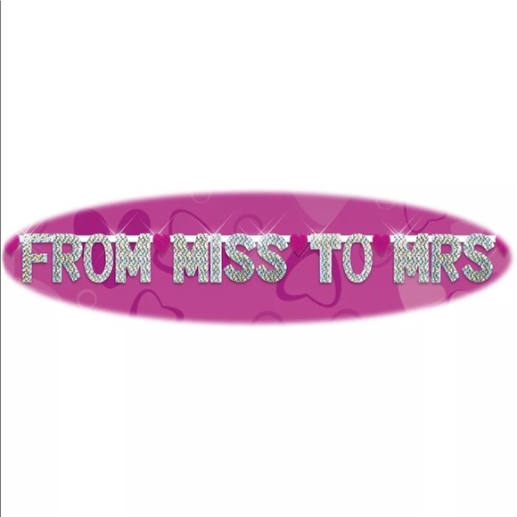 From Miss to Mrs Bachelorette Sign - Picture 1 of 3